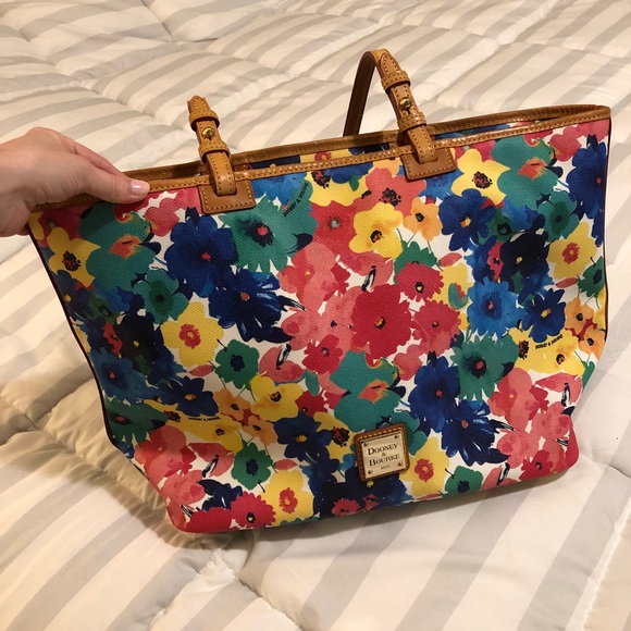 Dooney & Bourke Handbags - Dooney & Bourke Leisure Shopper Watercolor Floral